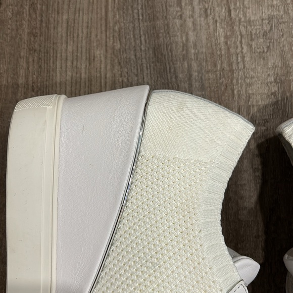Wishbone Collection Noelle wedge - Picture 7 of 10